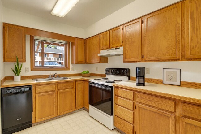 Building Photo - Wildwood Estates