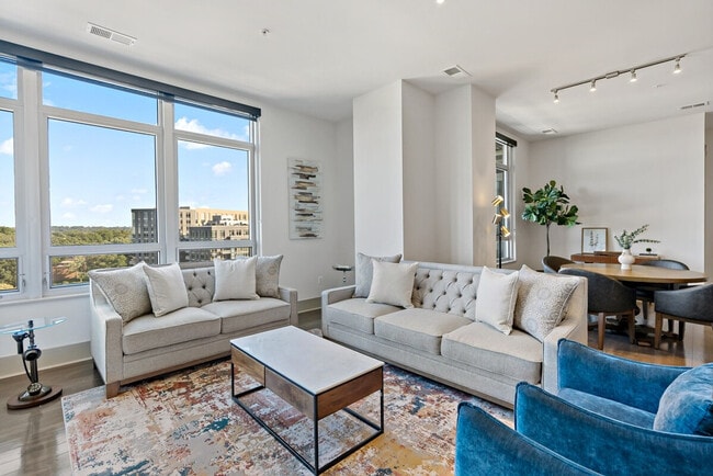 Building Photo - 1820 Fonthill Ct