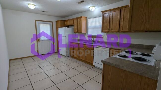 Building Photo - 4433-4435 W LaSiesta St