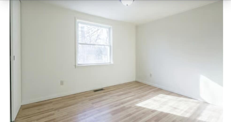 Bedroom - 168 Sackett Rd