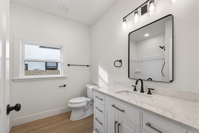 Building Photo - 4413 Roseland St