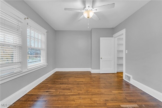 Building Photo - 9711 Clifton Blvd