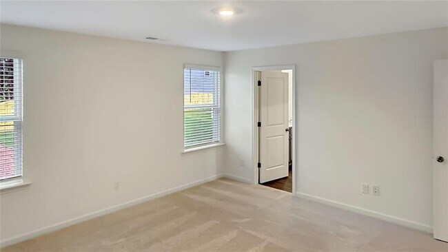 Building Photo - 104 Red Maple Wy