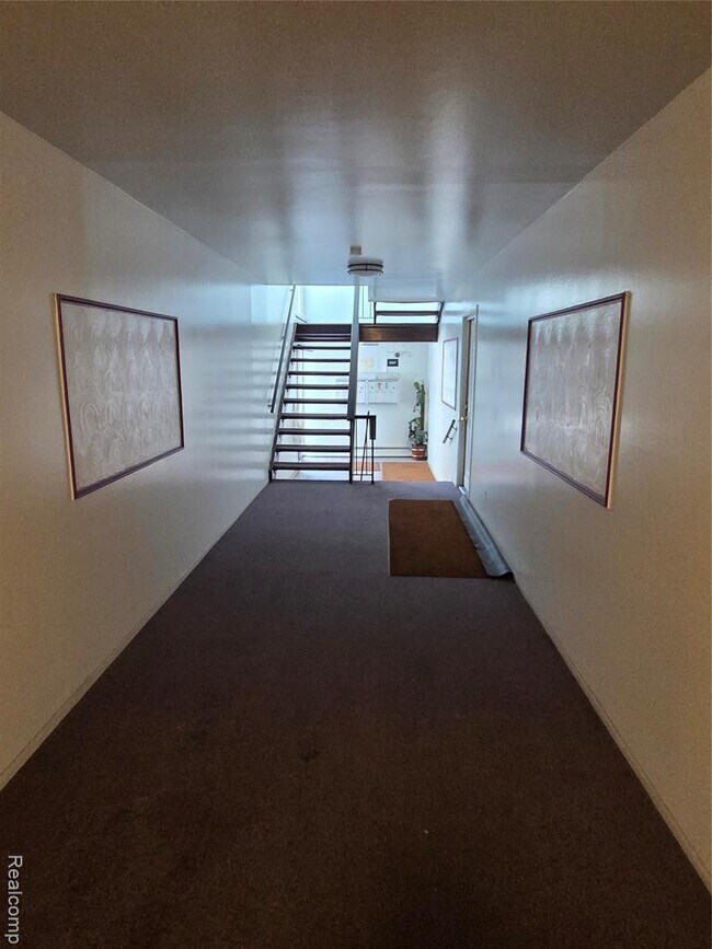 Building Photo - 19131 Lahser Rd