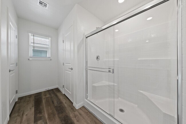 Building Photo - Brand New 3 Bedroom + Loft Home in Cadence...
