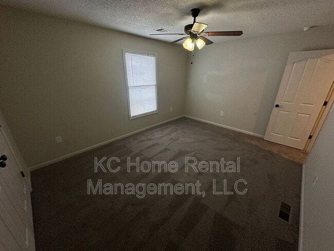 Building Photo - 820 167th Ct