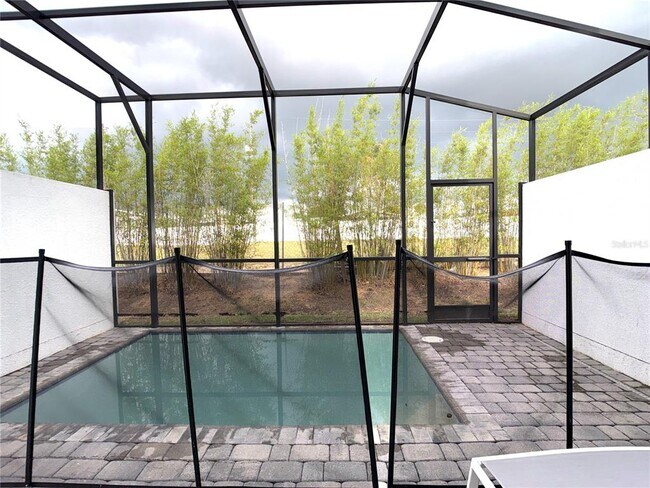 Building Photo - 332 Famagusta Dr