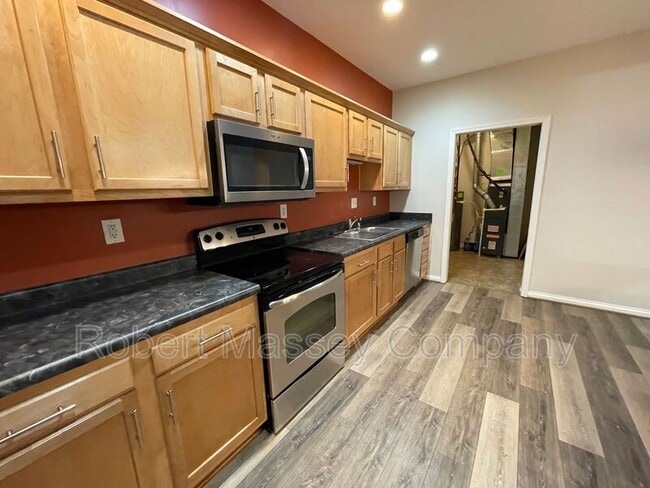 Building Photo - 346 S Dorsey Ln