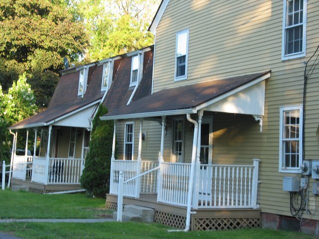 Side view. Apartment B has sole use of the right porch - 104 S Water St