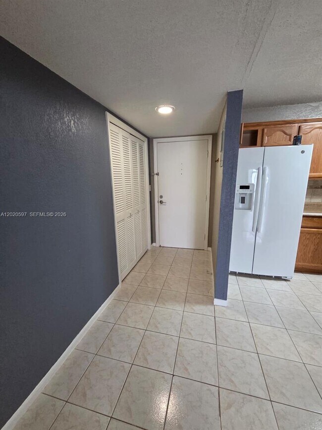 Building Photo - 4133 NW 88th Ave