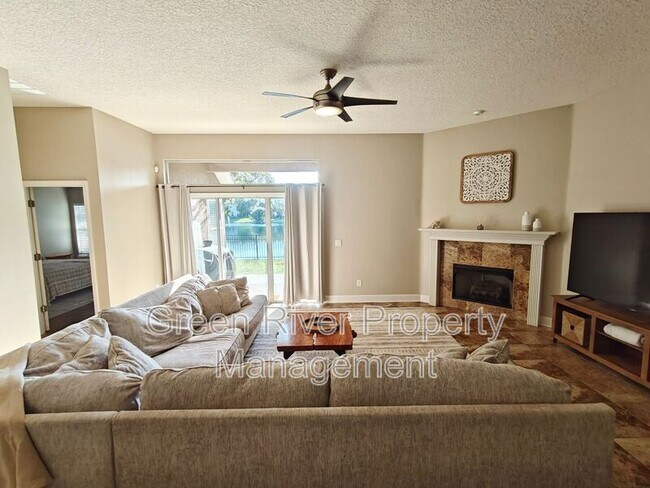 Building Photo - 1505 Majestic View Ln