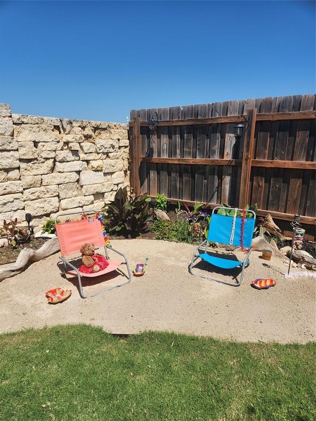Building Photo - 441 Mistflower Springs Dr