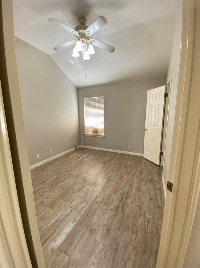 Building Photo - 3739 Norman Loop
