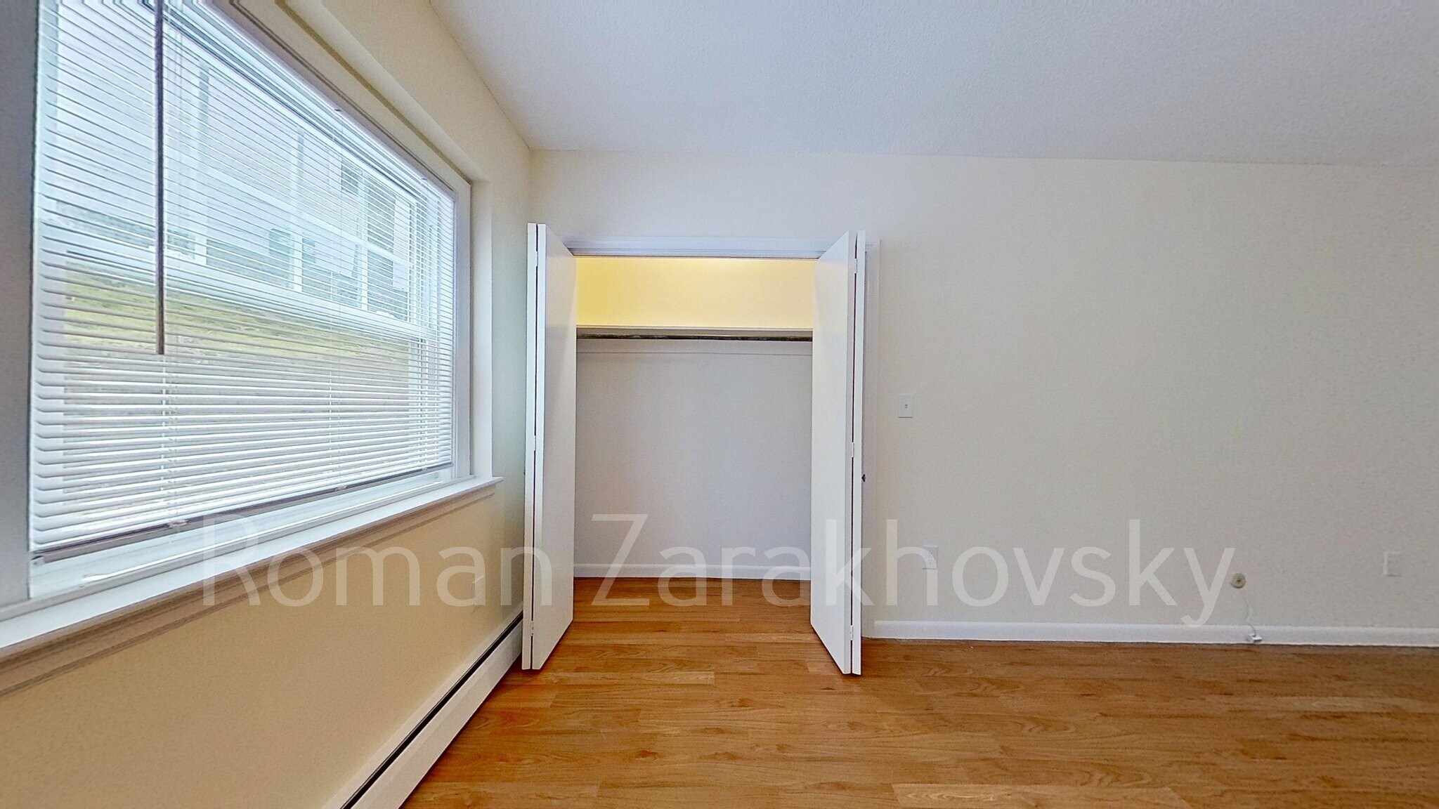 Building Photo - 2018 Commonwealth Ave