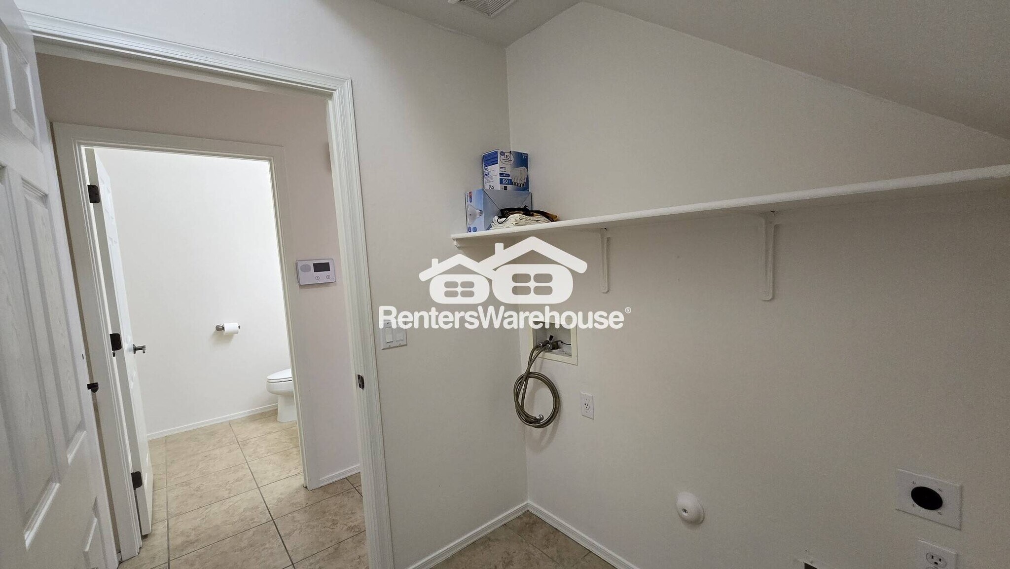 Building Photo - 1126 E Mt Shibell Dr