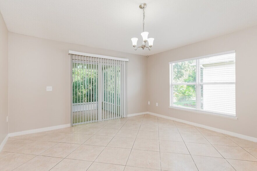 Building Photo - 2989 Elbib Dr