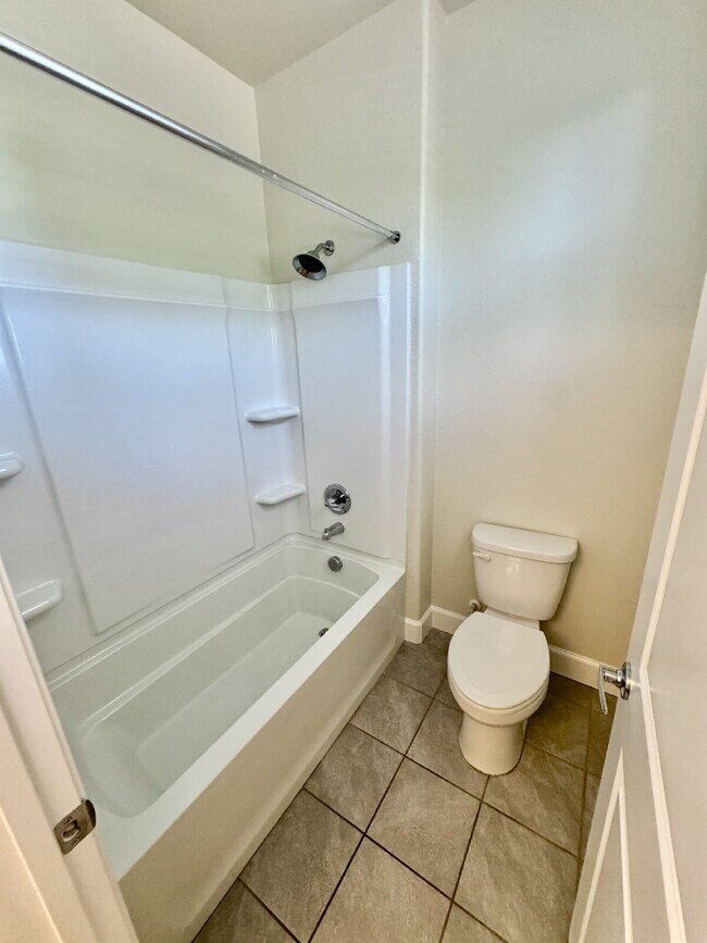 Building Photo - Freshly Painted 4 Bedroom Home with 3-Car Garage in Brentwood