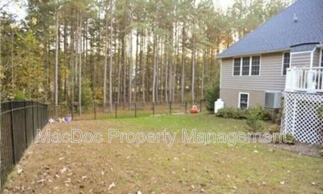 Building Photo - 1265 Ullainee Rd