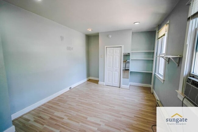 Building Photo - 500 S Collington Ave