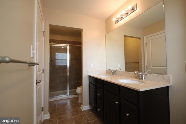 Building Photo - 228 Compass Dr