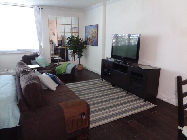 Building Photo - 2501 S Ocean Dr