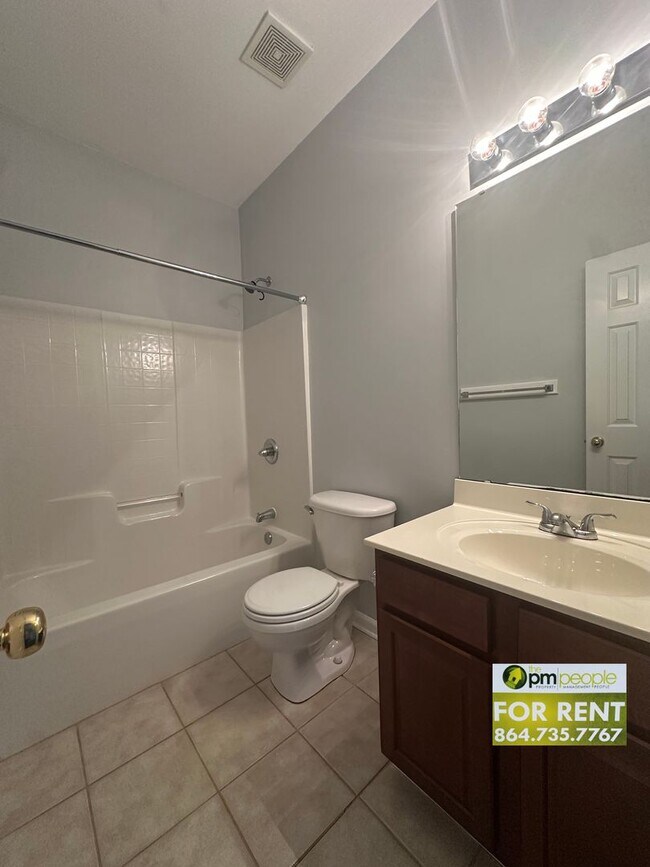 Building Photo - Beautiful Simpsonville 3/2 Available Now!