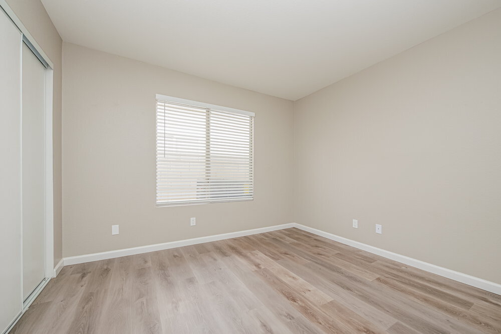 Building Photo - 1945 Curio Dr