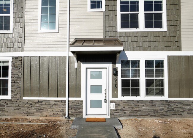 Building Photo - 5928 S Jessenia Ln