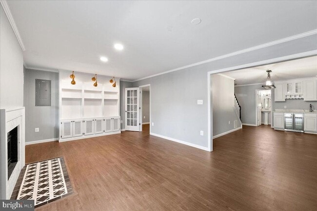 Building Photo - 4527 Sawgrass Ct
