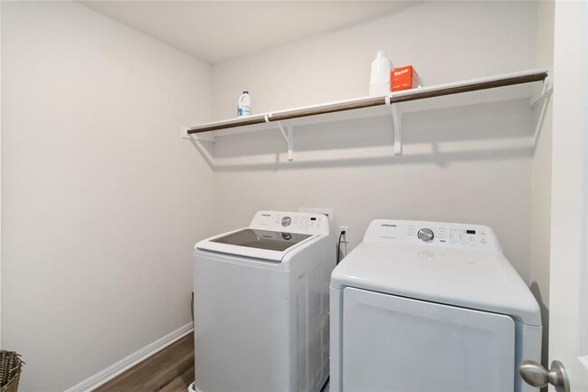 Building Photo - 136 Lost Mine Peak Ln