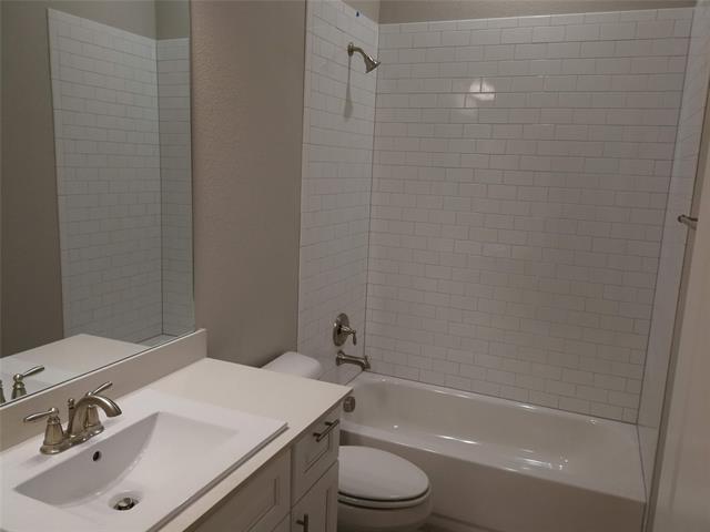 Building Photo - 1513 Gallant Fox Dr