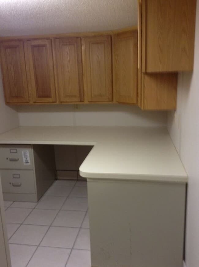 Building Photo - 304 N Lumina Ave