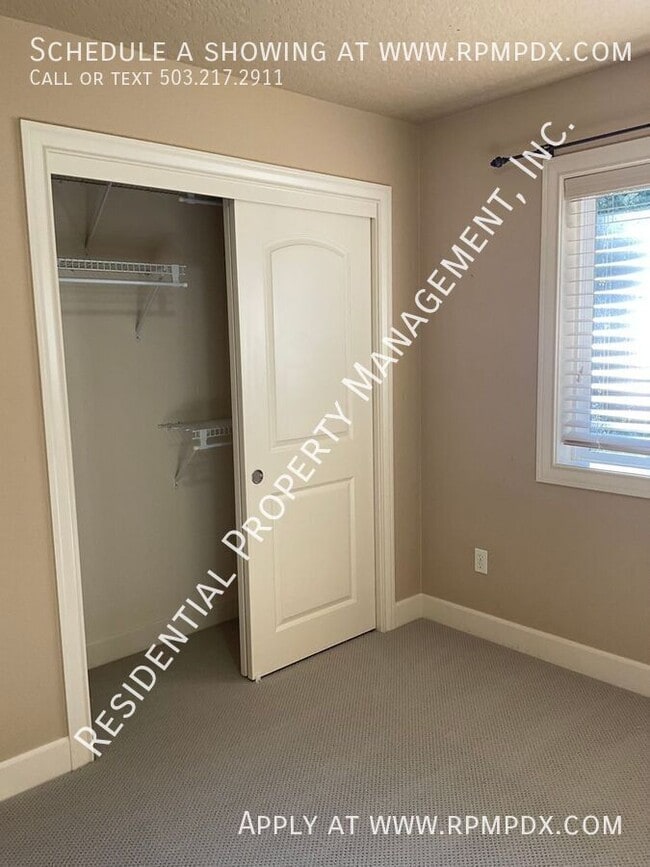 Building Photo - 18278 SW Santoro Dr