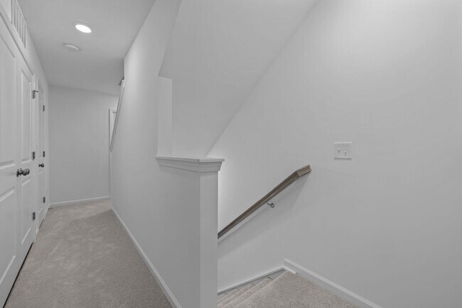 Building Photo - Gorgeous New Construction!  Updated Kitche...