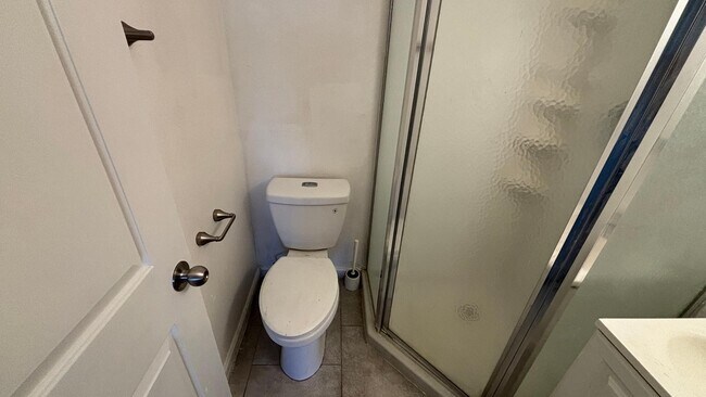 Building Photo - 1130 E Butler Dr