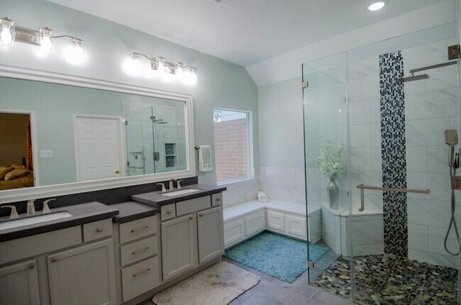 Building Photo - 1211 Campton Ct