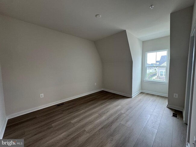 Building Photo - 13409 Petrel St