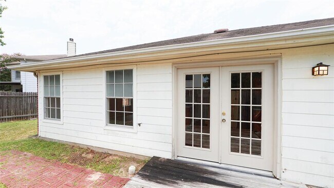 Building Photo - 2603 Desert Sage Dr