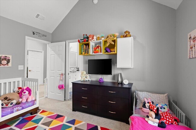 Building Photo - 9004 W 148th St