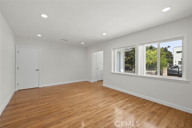 Building Photo - 15210 Cohasset St