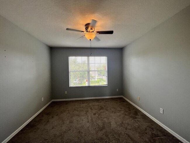 Building Photo - 2628 Corona Borealis Dr