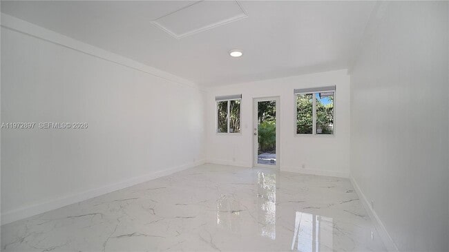 Building Photo - 11690 SW 81st Rd