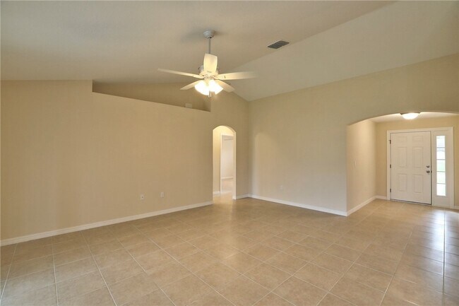 Building Photo - 741 Capon Terrace