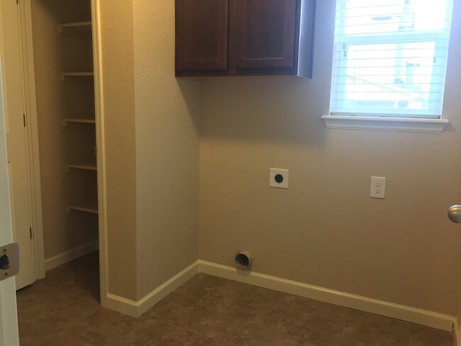 Building Photo - Start Your Summer off Right with Space in ...