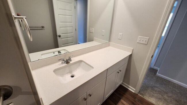 Building Photo - 1055 Sentinel Ct