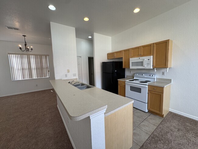 Building Photo - 446 Caraway Dr