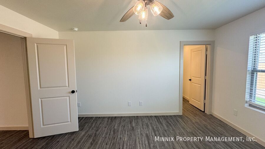 Building Photo - 8005 Date Ave