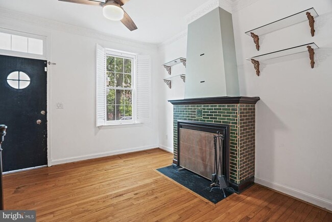 Building Photo - 830 New Hampshire Ave NW