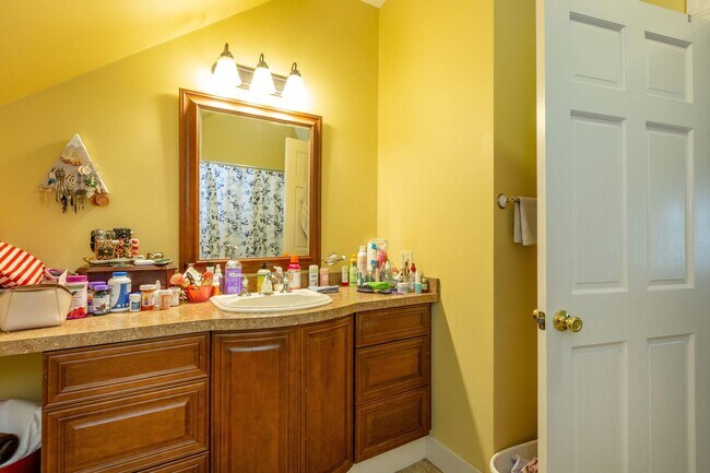 Building Photo - 17 Walker St