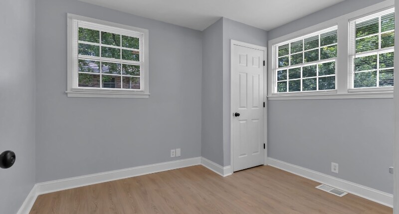 Building Photo - 618 Harpeth Bend Dr